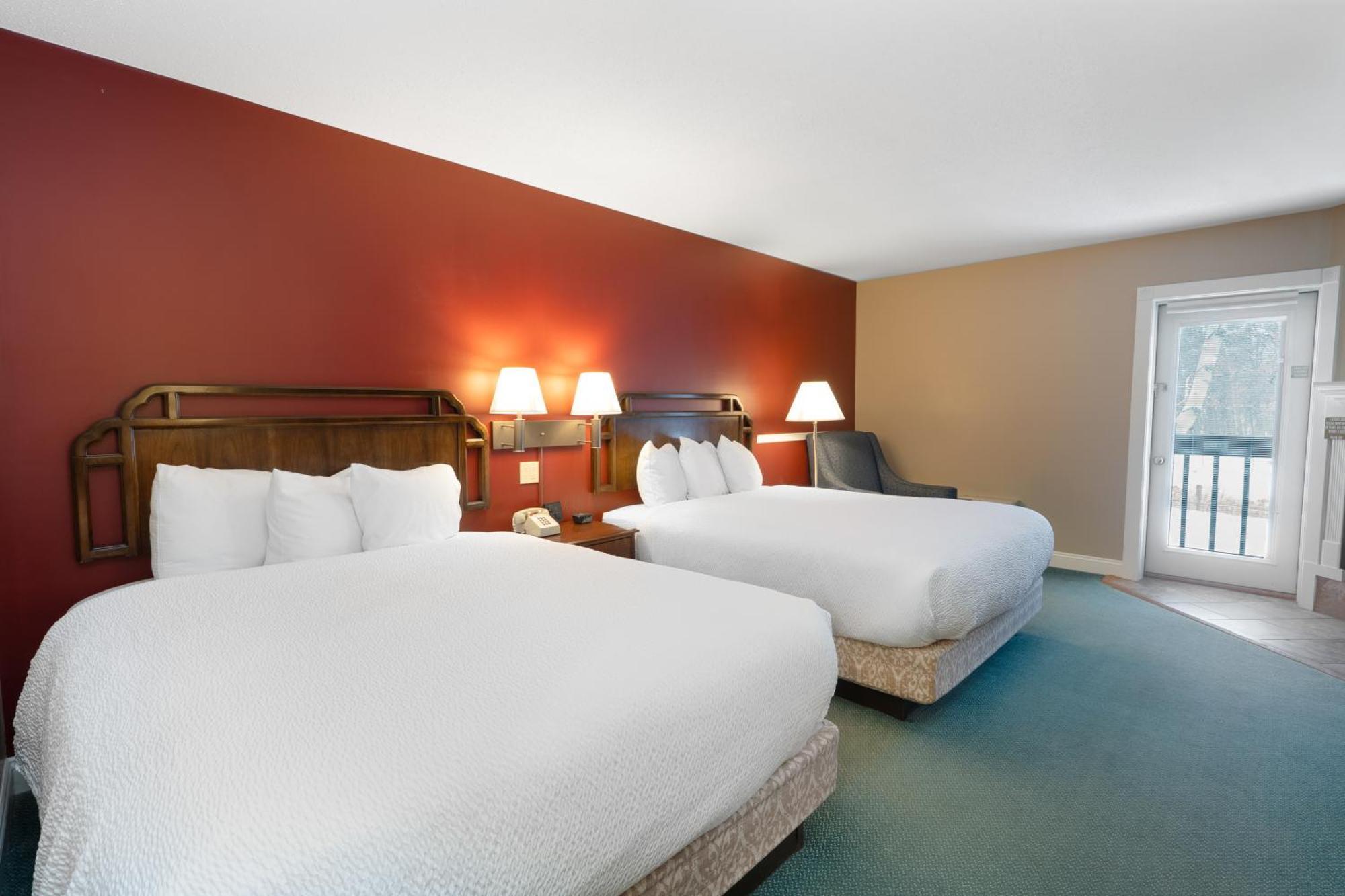 Fireside Inn & Suites Гилфорд Номер фото