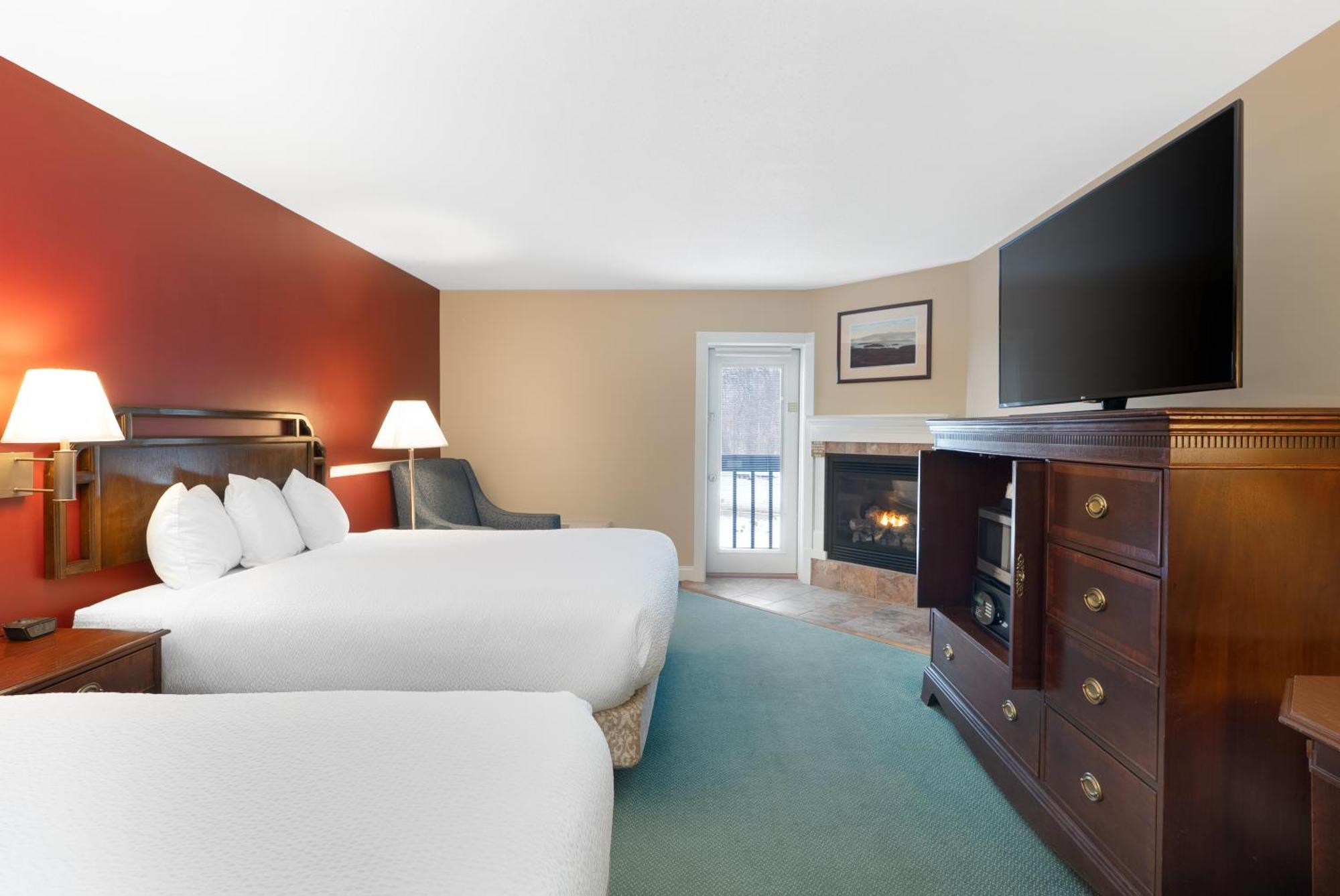 Fireside Inn & Suites Гилфорд Экстерьер фото