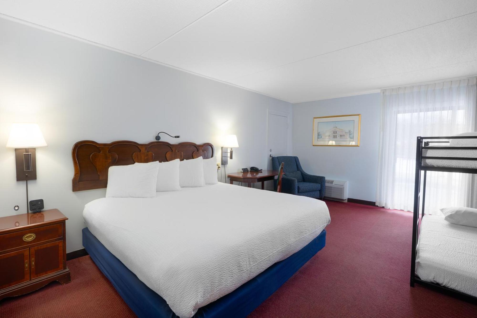 Fireside Inn & Suites Гилфорд Номер фото