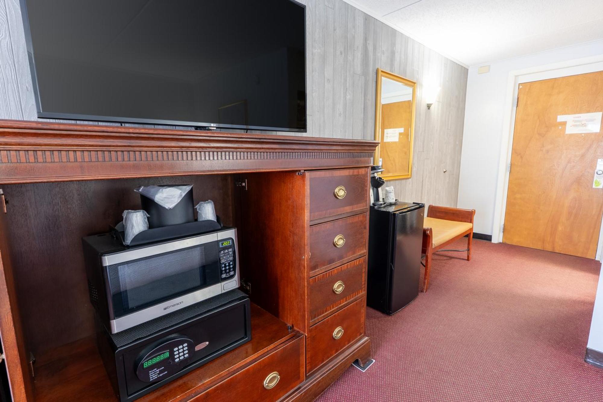 Fireside Inn & Suites Гилфорд Номер фото
