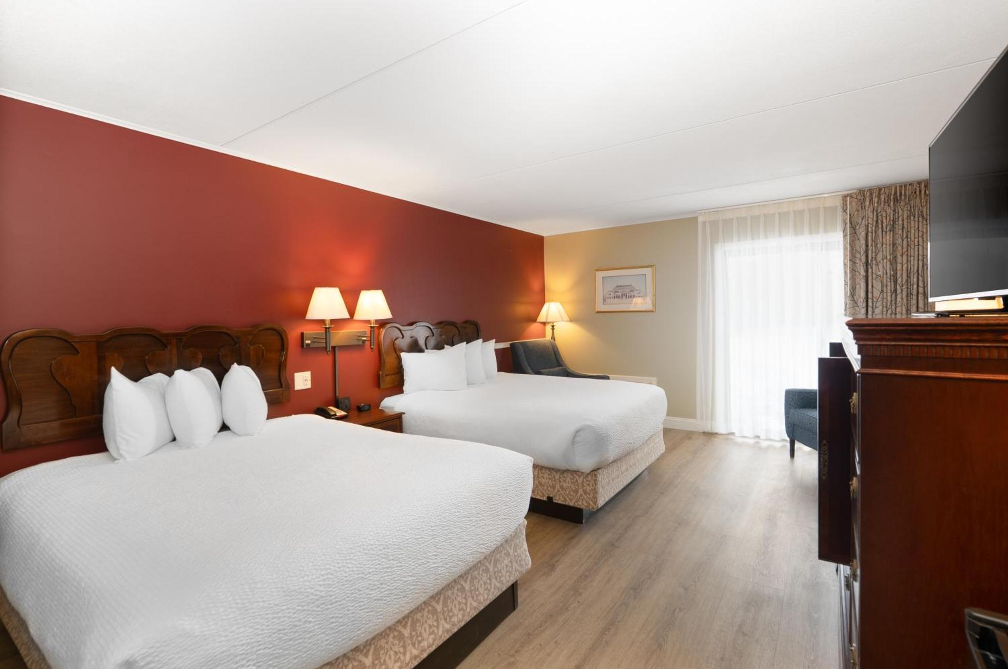 Fireside Inn & Suites Гилфорд Экстерьер фото